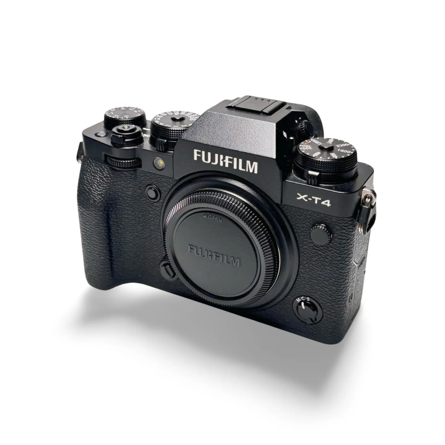 Fujifilm XT4 Mirrorless Body, Black   18-55mm f/2.8-4 R LM OIS Zoom for X Mount - Certified Pre-Owned